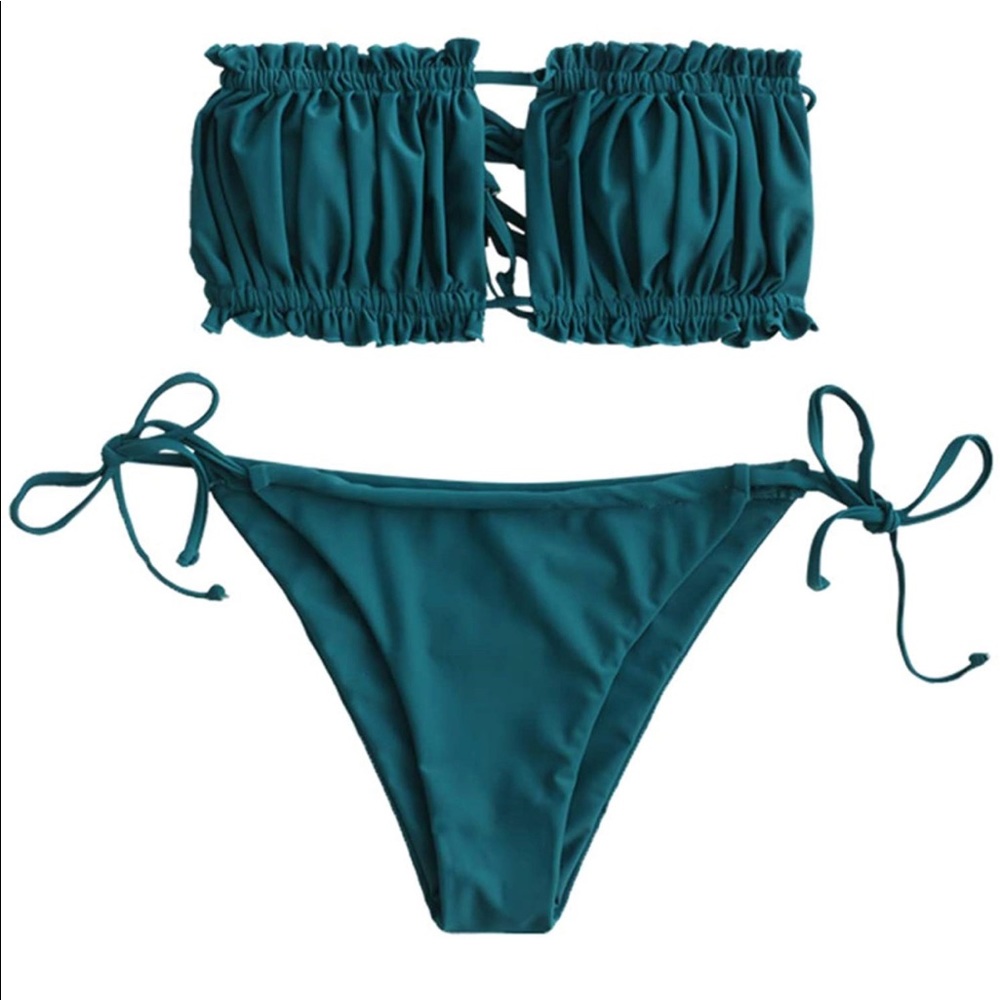Emerald green bandeau bikini